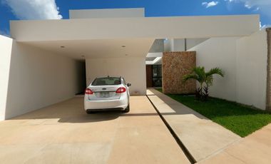 Casa en venta 3 recámaras con Piscina en Olisea Dzitya al norte de Mérida