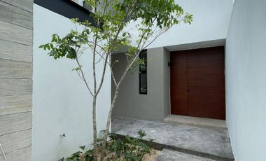 Casa en venta amplia 3 recámaras en Temozón Norte en Mérida