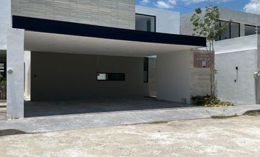 Casa en venta ENTREGA INMEDIATA al norte de Mérida