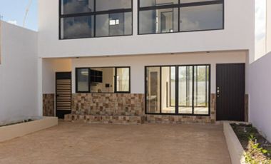 Casa en venta de 2 plantas y 3 habitaciones en Las Acacias pirivada residencial