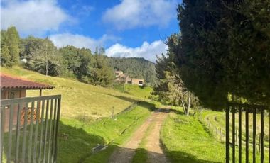 Alquilo Amplia y Exclusiva Casa 1h Vereda el Hato k7 Vía Calera