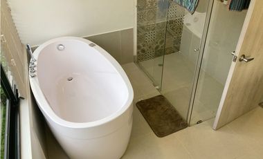 Vendo Moderna Casa Recién Construida en la Vereda el Hato Vía Calera
