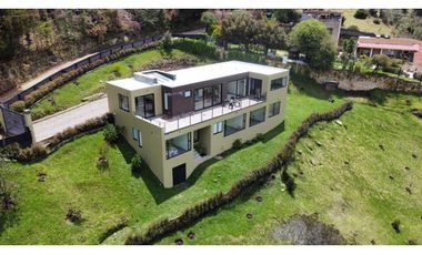 Vendo Moderna Casa Recién Construida en la Vereda el Hato Vía Calera