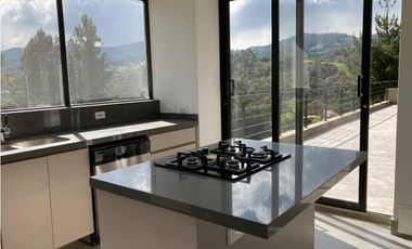 Vendo Moderna Casa Recién Construida en la Vereda el Hato Vía Calera