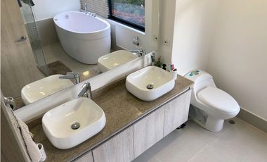Vendo Moderna Casa Recién Construida en la Vereda el Hato Vía Calera