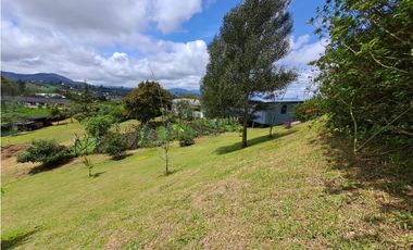 VENDO FINCA  EN MARINILLA VIA PEÑOL 5.240 METROS VEREDA CHOCHO MAYO CH