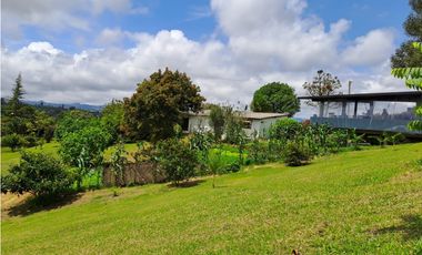 VENDO FINCA  EN MARINILLA VIA PEÑOL 5.240 METROS VEREDA CHOCHO MAYO CH