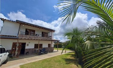VENDO FINCA  EN MARINILLA VIA PEÑOL 5.240 METROS VEREDA CHOCHO MAYO CH