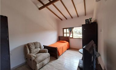 VENDO FINCA  EN MARINILLA VIA PEÑOL 5.240 METROS VEREDA CHOCHO MAYO CH