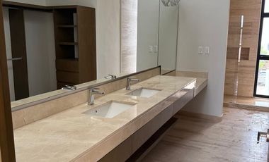 Casa en venta en Mérida, Privada  Moravia en Temozón Norte