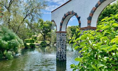 Casa en Residencial Los Apantles, cerca de Sumiya, Cuernavaca