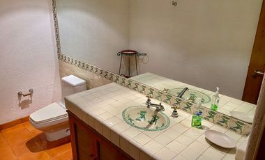 Casa en Residencial Los Apantles, cerca de Sumiya, Cuernavaca