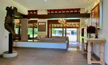 Casa en Residencial Los Apantles, cerca de Sumiya, Cuernavaca