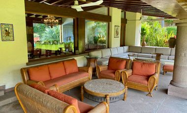 Casa en Residencial Los Apantles, cerca de Sumiya, Cuernavaca
