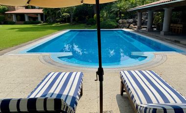 Casa en Residencial Los Apantles, cerca de Sumiya, Cuernavaca