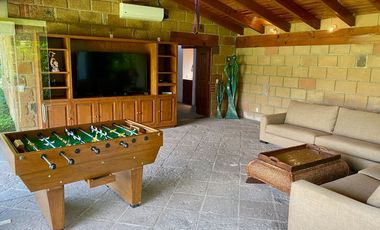 Casa en Residencial Los Apantles, cerca de Sumiya, Cuernavaca