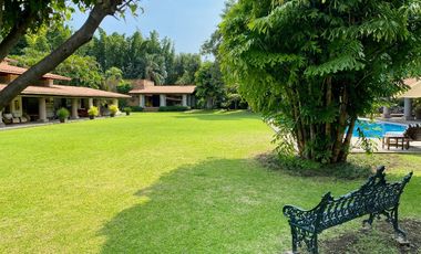 Casa en Residencial Los Apantles, cerca de Sumiya, Cuernavaca