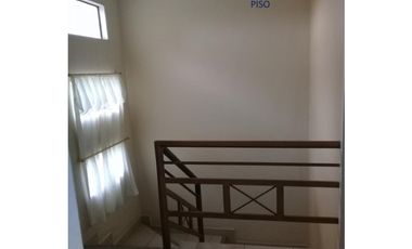 En venta casa Urb Montecristo Vía Manta Montecristi Ecuador.