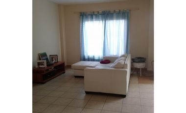 En venta casa Urb Montecristo Vía Manta Montecristi Ecuador.