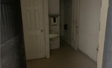 Local con amplio terreno