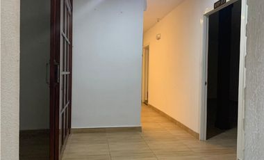 Local con amplio terreno