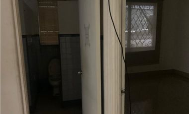 Local con amplio terreno