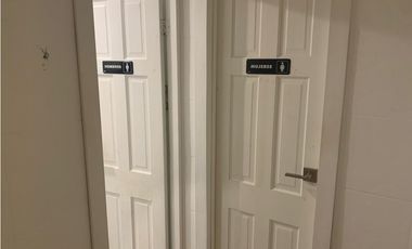 Local con amplio terreno