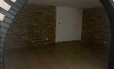 Local con amplio terreno