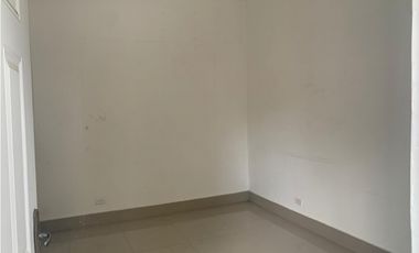 Local con amplio terreno