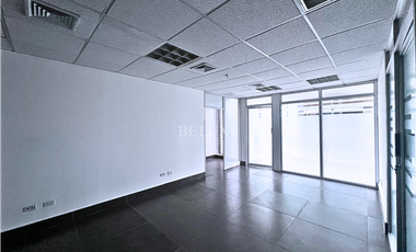 VENTA/ ALQUILER DE OFICINA LISTA PARA OCUPAR EN OBARRIO, PH TWIST (5)