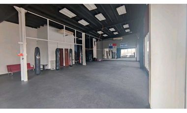ALQUILER LOCAL SAN FRANCISCO  PLAZA 75 PARA GIMNASIO 230 M2