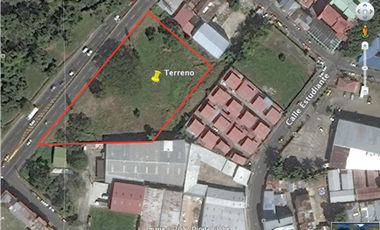 Se alquila terreno comercial en Ave de los Mártires - Santa Ana (DR)
