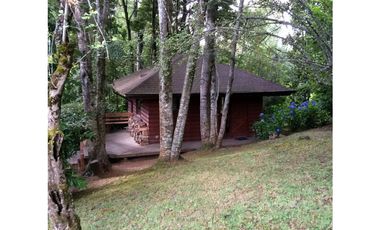 Casa en parque del Lago