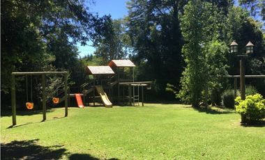 Casa en parque del Lago