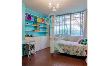Casa en Venta en Calle paralela a Av. Alonso de Córdova