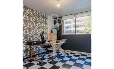 Casa en Venta en Calle paralela a Av. Alonso de Córdova