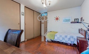 Casa en Venta en Calle paralela a Av. Alonso de Córdova