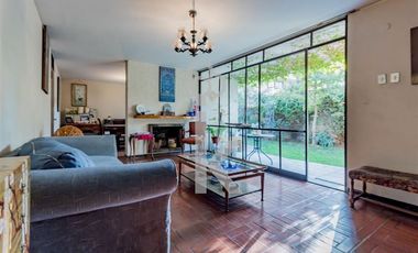 Casa en Venta en Calle paralela a Av. Alonso de Córdova
