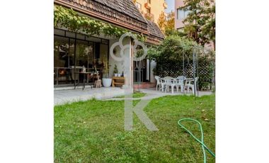 Casa en Venta en Calle paralela a Av. Alonso de Córdova