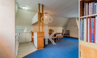 Casa en Venta en Calle paralela a Av. Alonso de Córdova