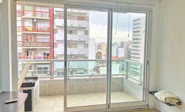 Alquiler Monoambiente con balcón en Villa Crespo!!