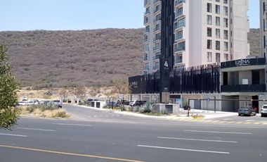 Renta de Local comercial en Centro Sur en plaza ALIA local 1