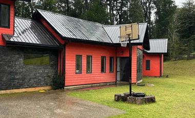 Hermosa Parcela Con Casa en Condominio Los Aromos - Valdivia.