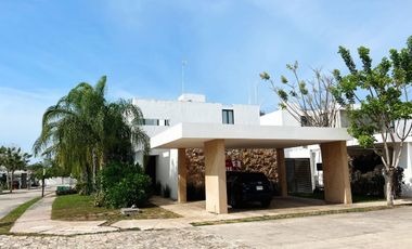 Casa(27) en Renta en Privada Residencial Olivos en Conkal
