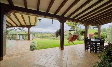 Vendo finca en via Marinilla - el Peñol
