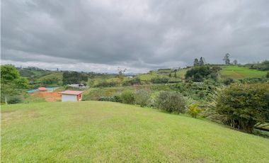 Vendo finca en via Marinilla - el Peñol