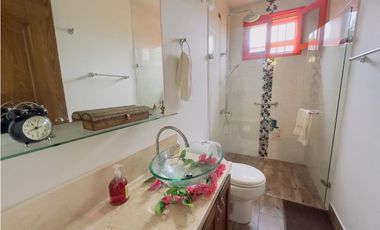 Vendo finca en via Marinilla - el Peñol