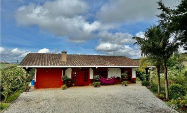Vendo finca en via Marinilla - el Peñol
