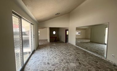 CASA EN RENTA EN LOMAS DEL CAMPESTRE LEÓN GUANAJUATO