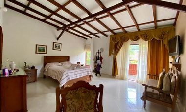 CASA - VENTA - ALFAGUARA 1000M2 4HB 4BÑ 4PP VERDE HORIZONTE JAMUNDI